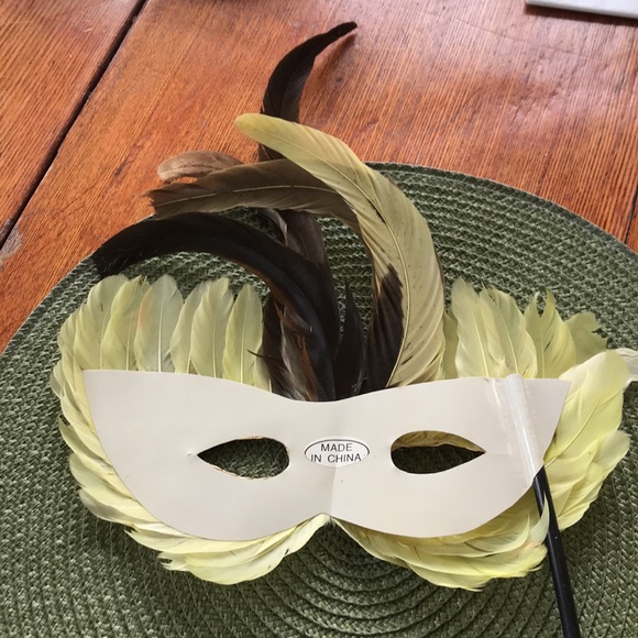 Yellow Feather Mask - Picture 2 of 6